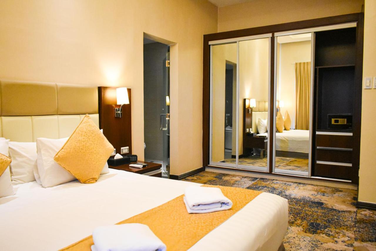 Mg Grand Hotel Olongapo Zewnętrze zdjęcie