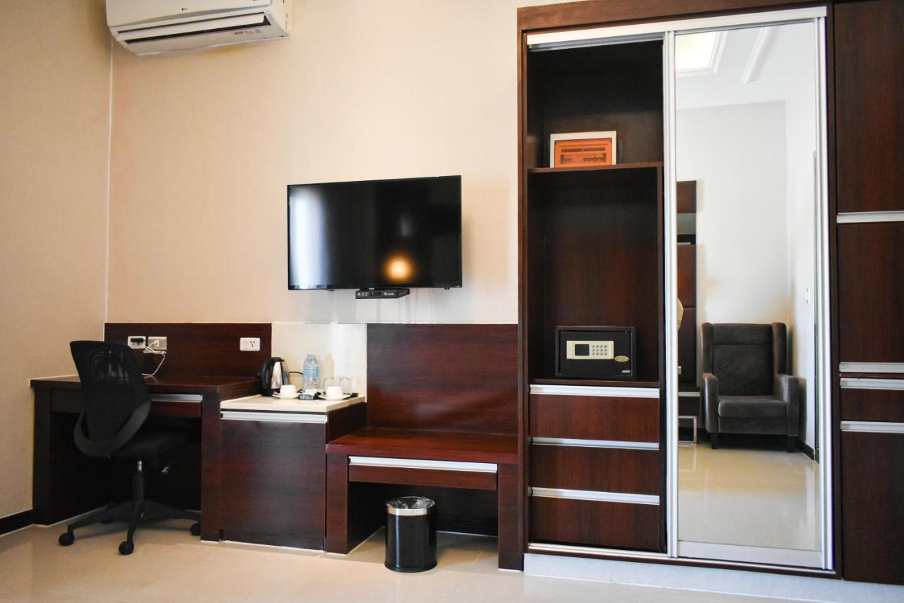 Mg Grand Hotel Olongapo Zewnętrze zdjęcie