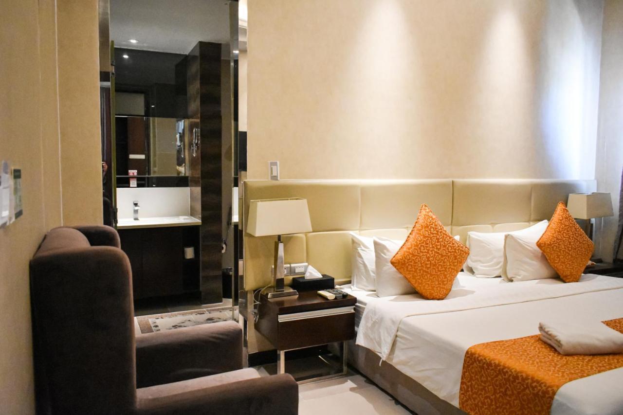 Mg Grand Hotel Olongapo Zewnętrze zdjęcie