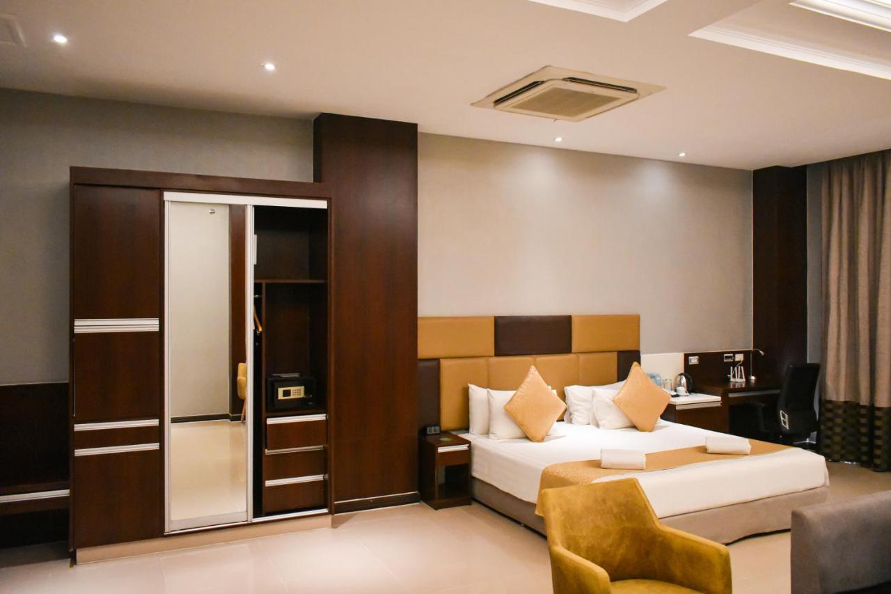 Mg Grand Hotel Olongapo Zewnętrze zdjęcie