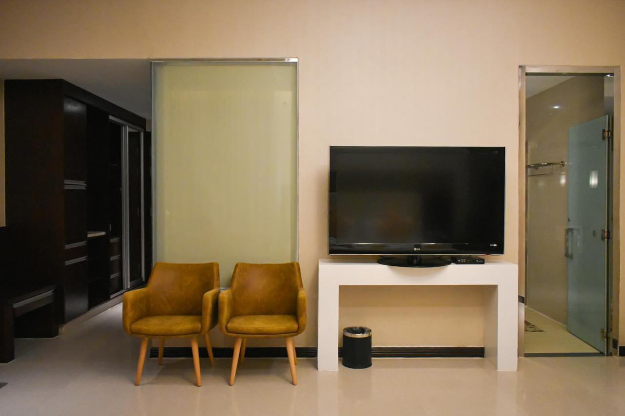 Mg Grand Hotel Olongapo Zewnętrze zdjęcie