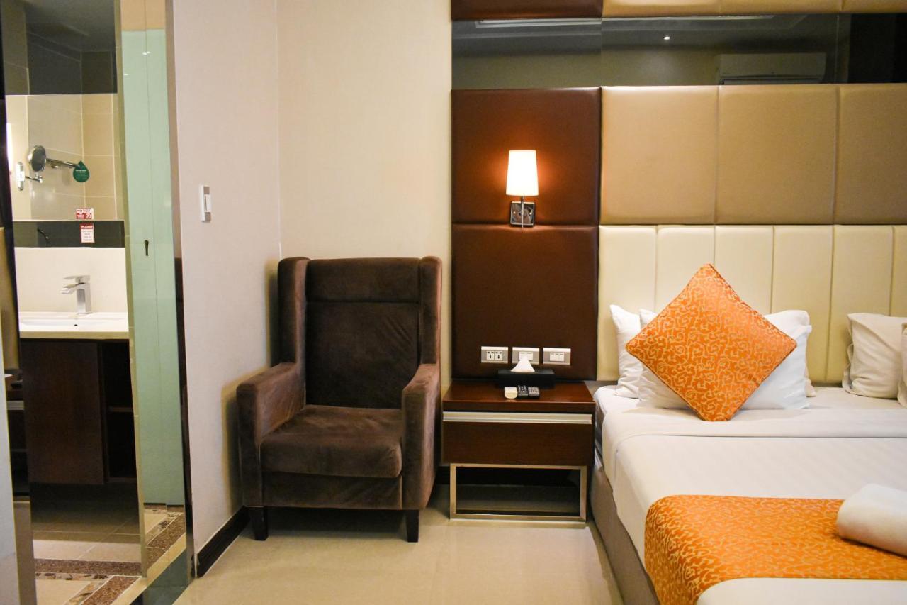 Mg Grand Hotel Olongapo Zewnętrze zdjęcie